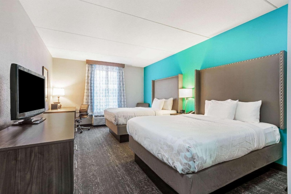 La Quinta Inn & Suites by Wyndham Jamestown, NY-Downtown